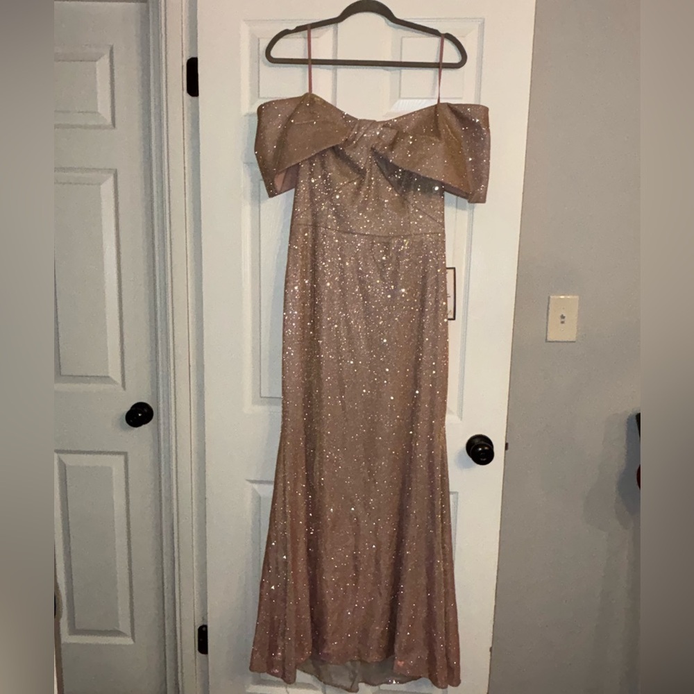 Homecoming Dress Betsy & Adam Soft Pink Dress 14